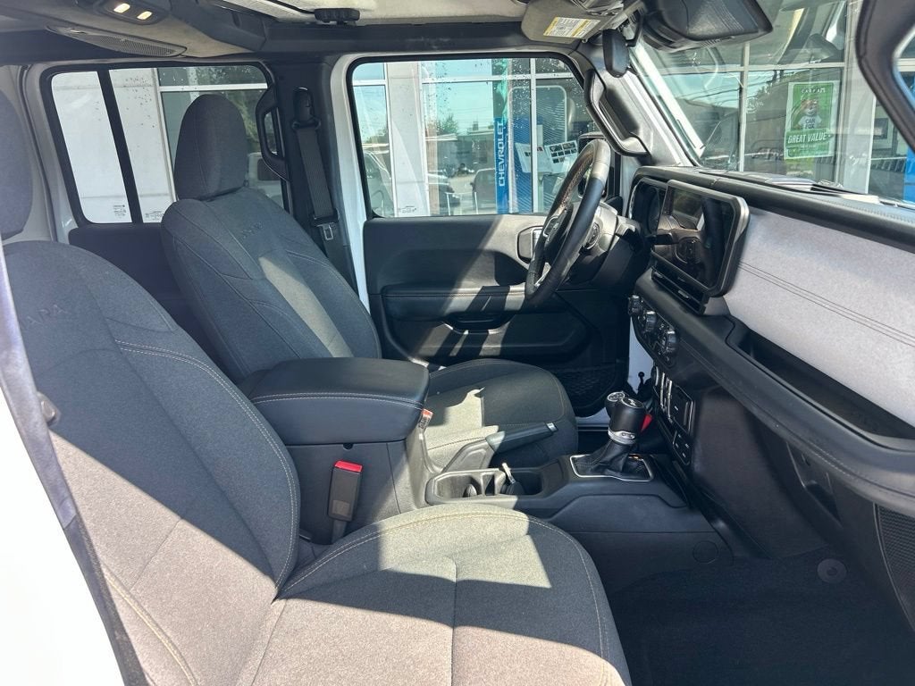 2024 Jeep Wrangler Sahara