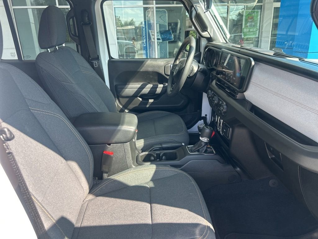 2025 Jeep Gladiator Sport S