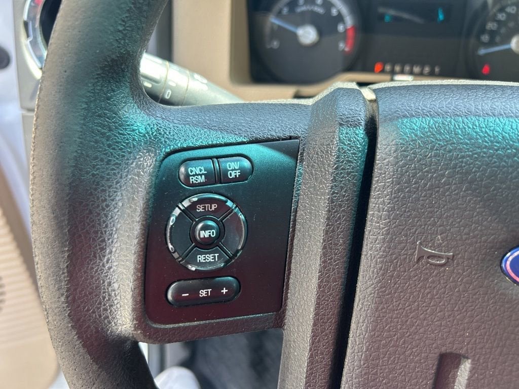 2014 Ford Super Duty F-350 SRW XL