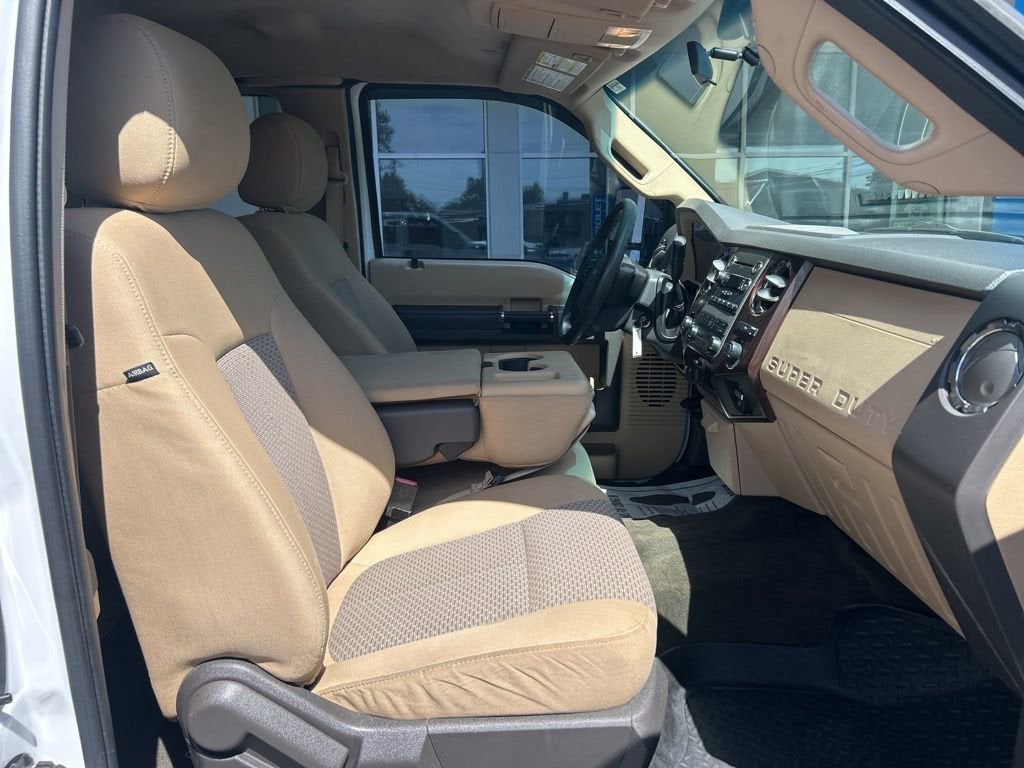 2014 Ford Super Duty F-350 SRW XL