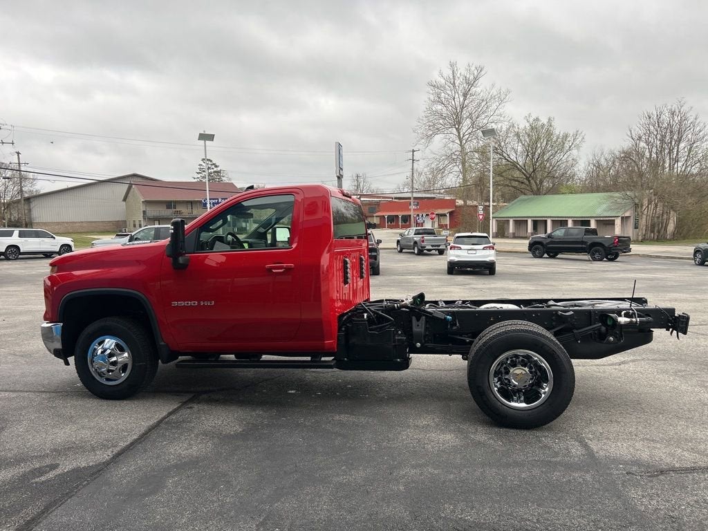 2026 Chevrolet Silverado 3500 HD Chassis Cab LT