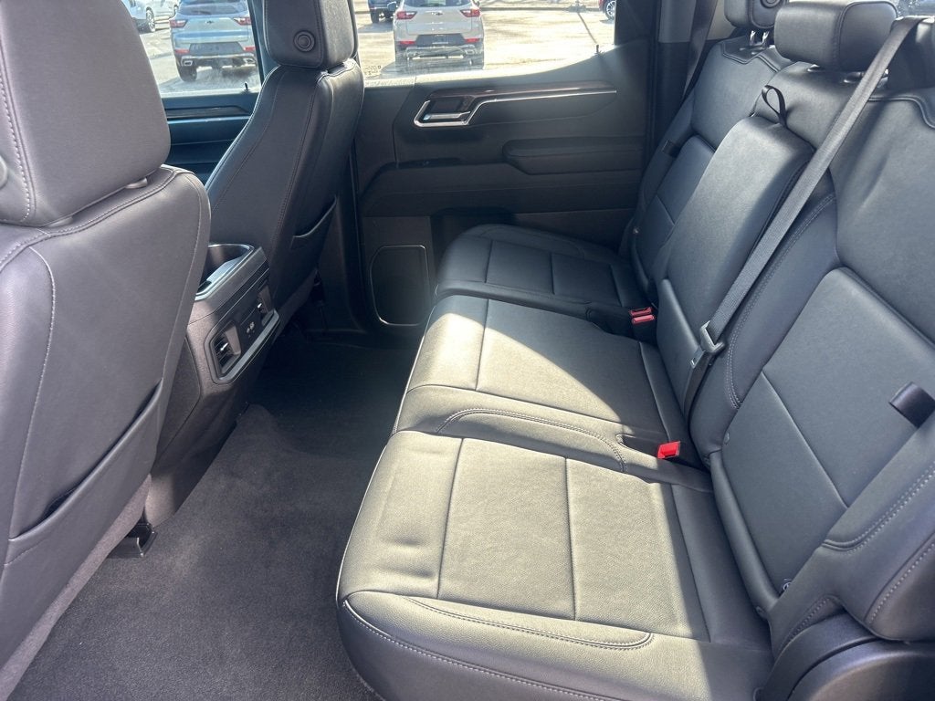 2025 Chevrolet Silverado 1500 RST