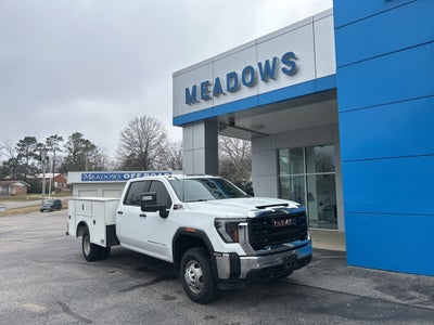 2024 GMC Sierra 3500 HD Chassis Cab Pro