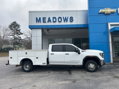 2024 GMC Sierra 3500 HD Chassis Cab Pro