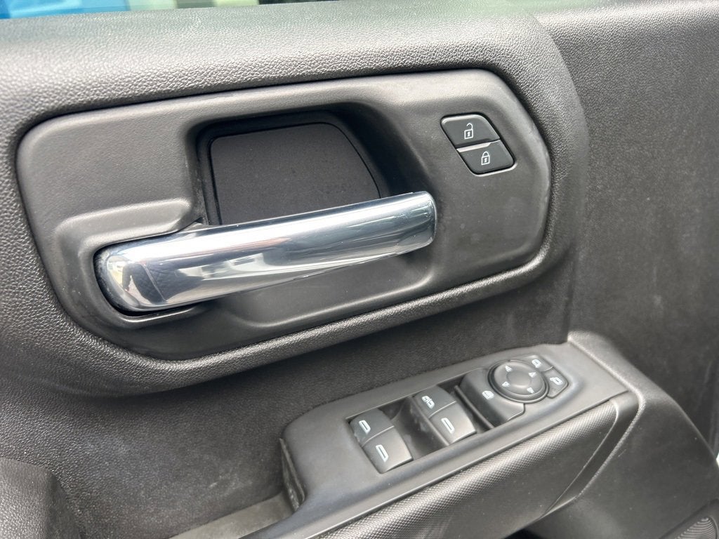 2024 GMC Sierra 3500 HD Chassis Cab Pro