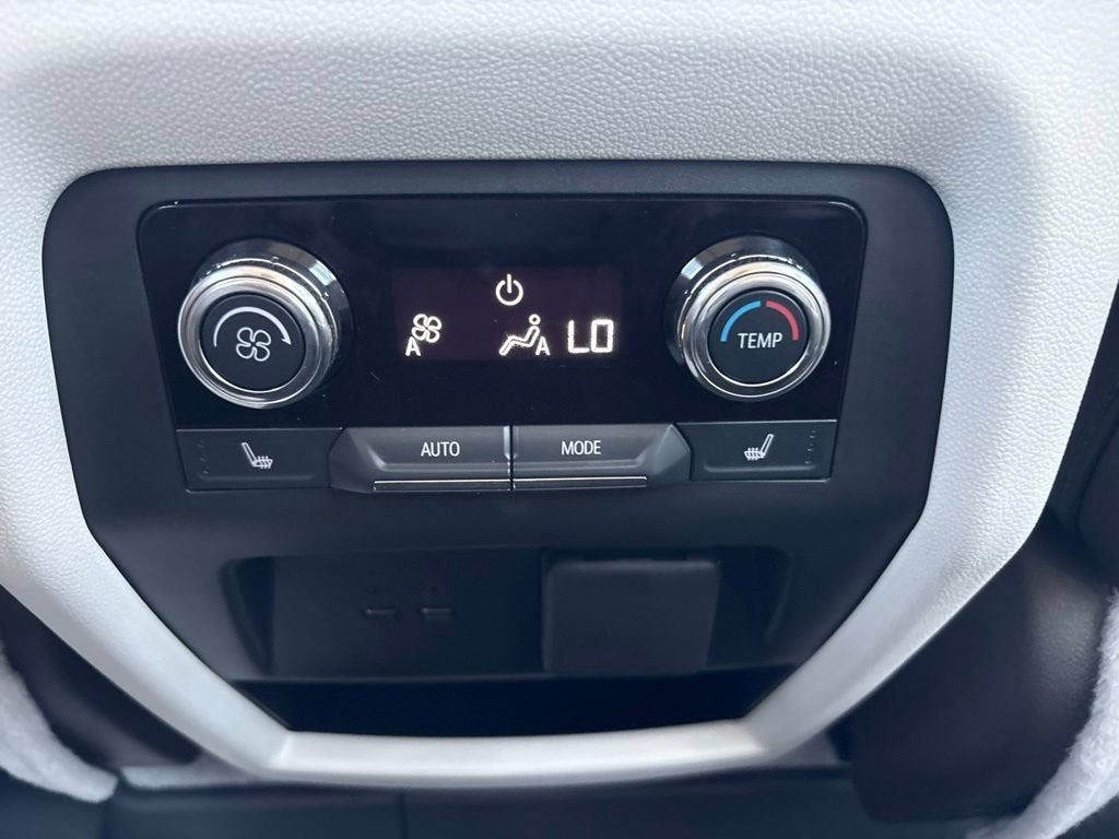 2025 GMC Acadia Denali