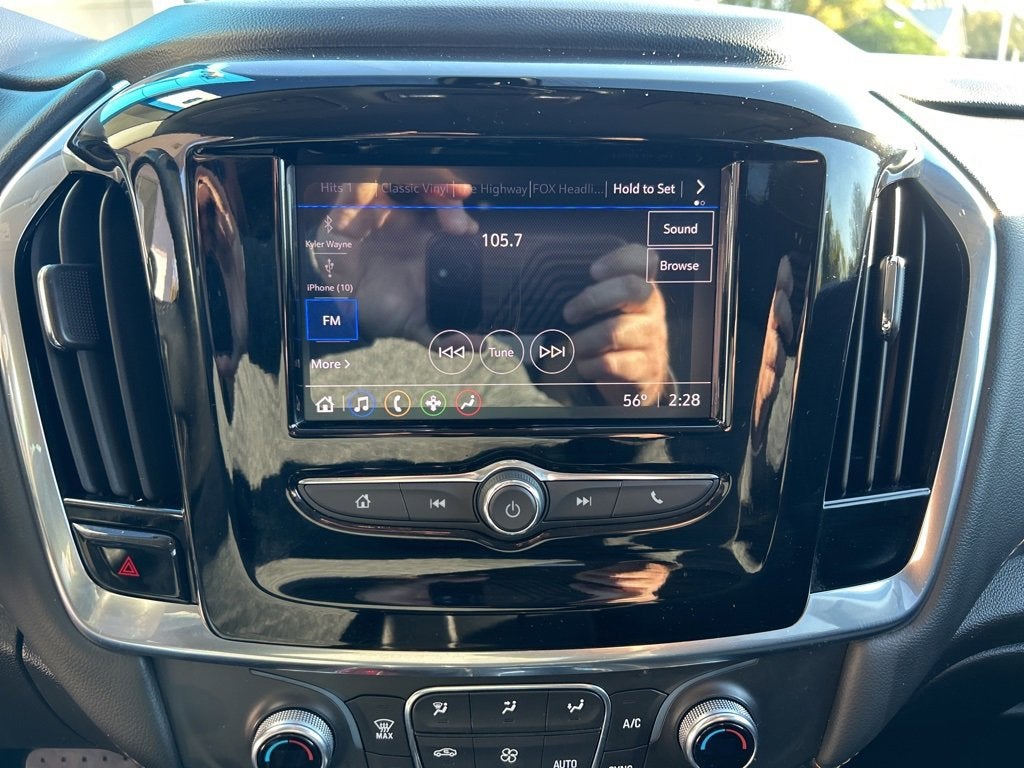 2021 Chevrolet Traverse LT Cloth