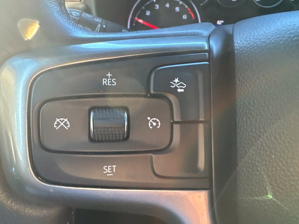2023 Chevrolet Suburban LS