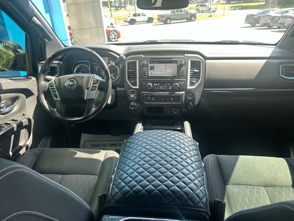 2018 Nissan Titan SV
