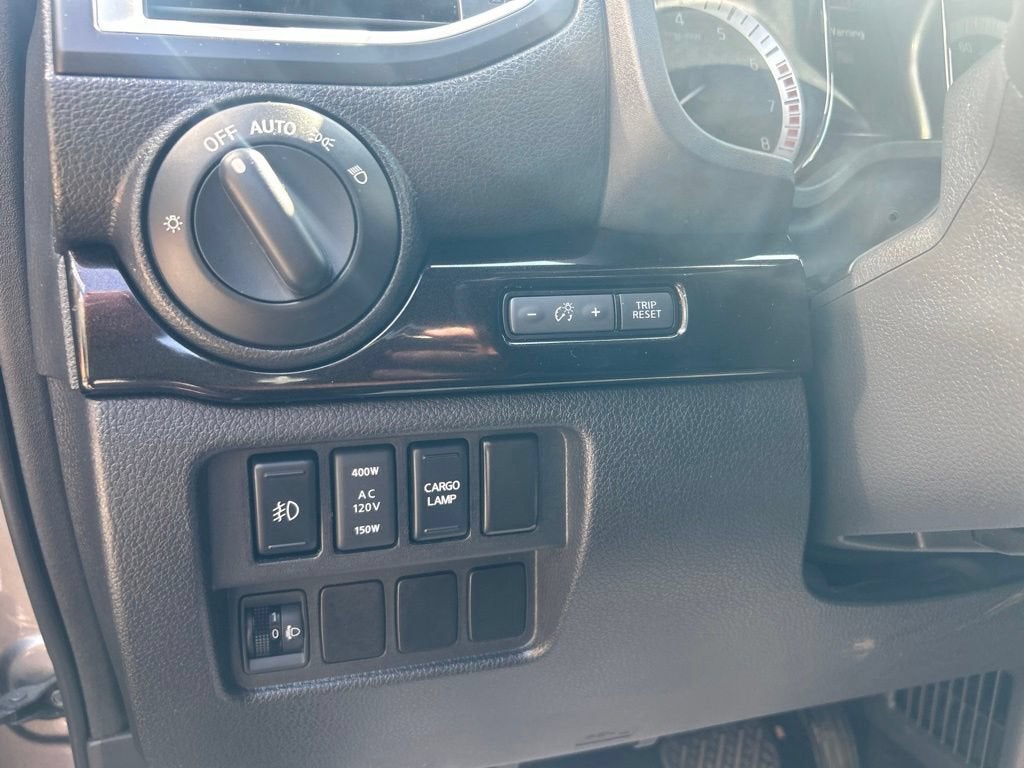 2018 Nissan Titan SV