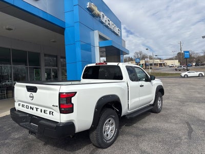 2022 Nissan Frontier S