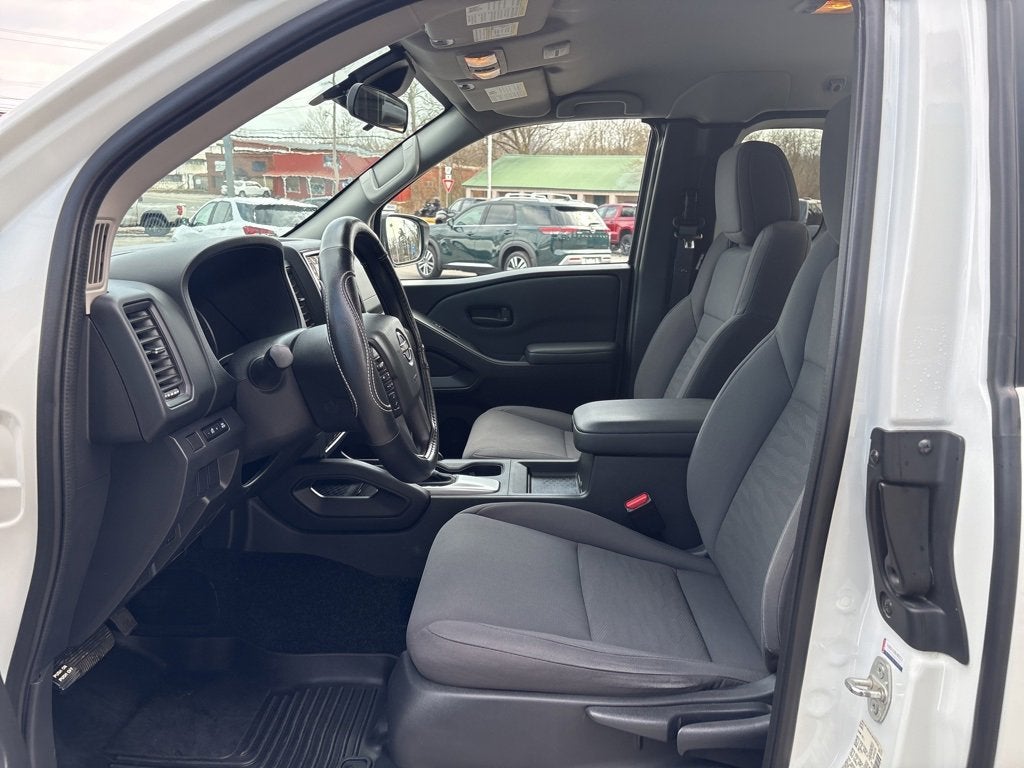 2022 Nissan Frontier S