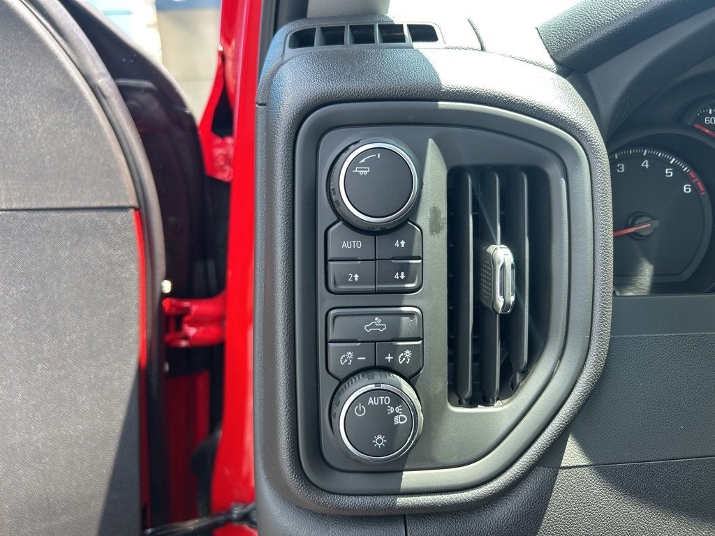 2025 Chevrolet Silverado 1500 Custom Trail Boss