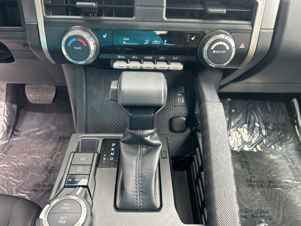 2024 Toyota Tacoma 4WD SR5
