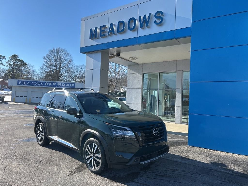 2024 Nissan Pathfinder Platinum