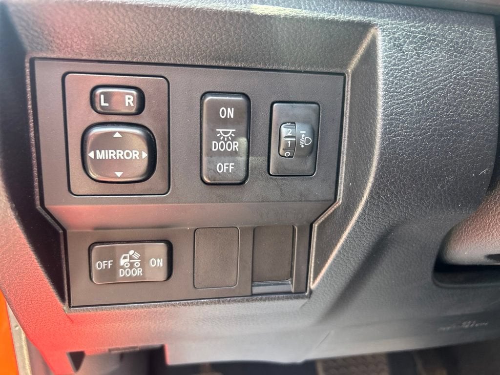 2017 Toyota Tundra 4WD SR