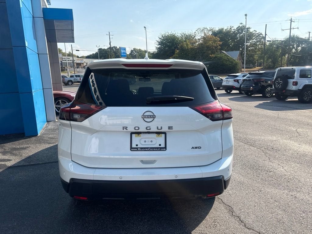 2025 Nissan Rogue SV