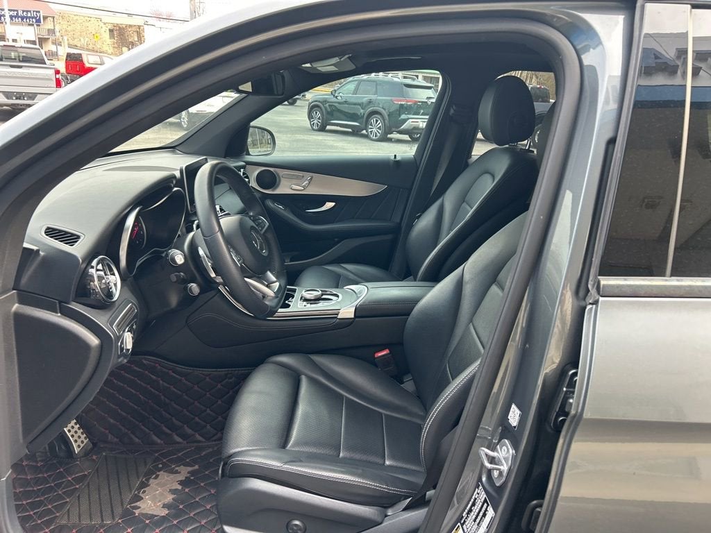 2019 Mercedes-Benz GLC GLC 300